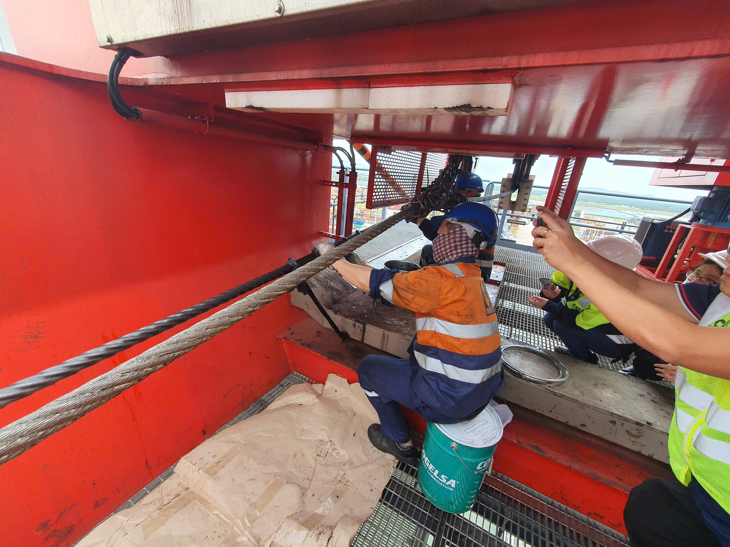 z6933800160276_d1b10a83ee665ba8412efb39385b32c7